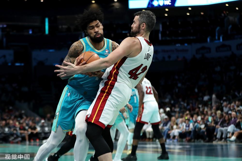 防守端的协 防守端的协